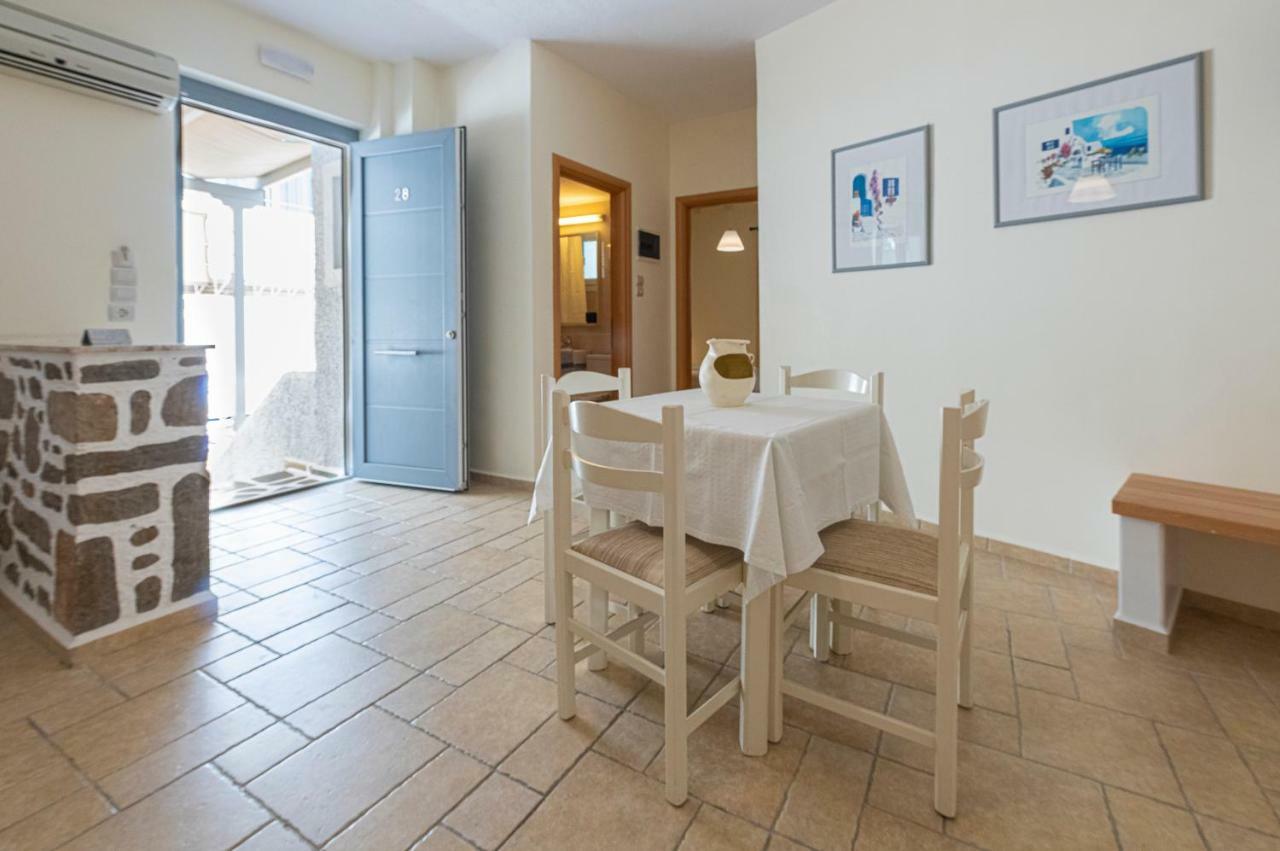 Filoxenia Apartments Adamantas  Zewnętrze zdjęcie