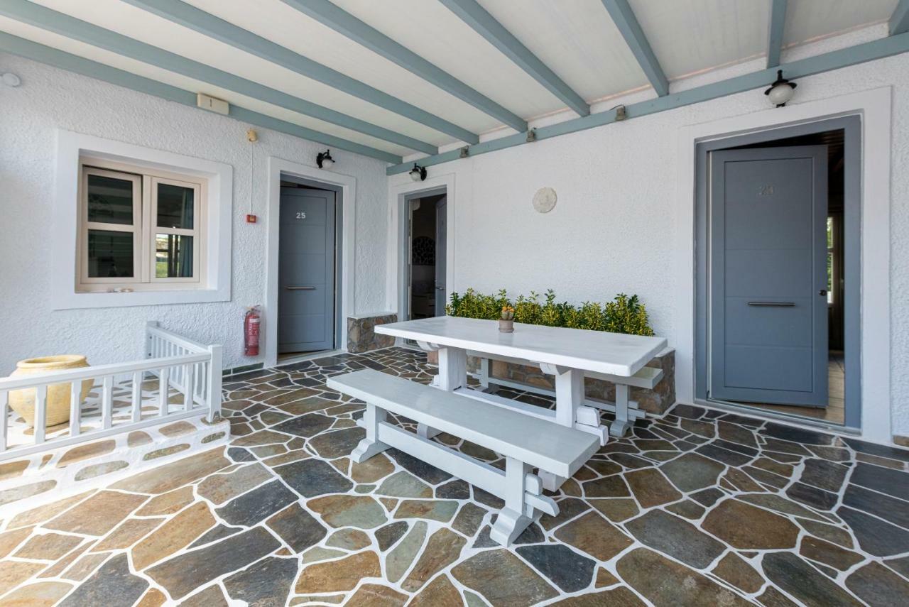 Filoxenia Apartments Adamantas  Zewnętrze zdjęcie