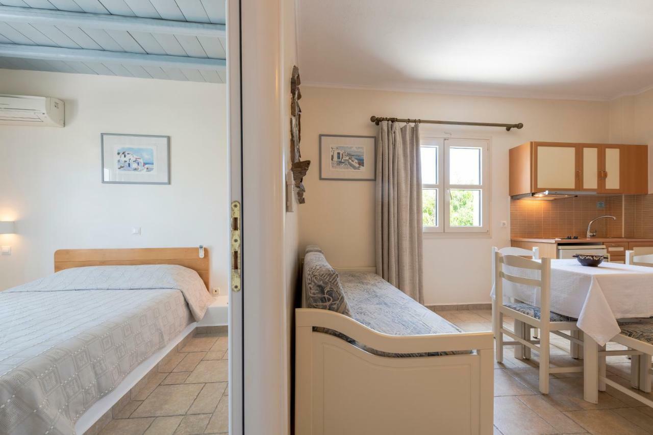 Filoxenia Apartments Adamantas  Zewnętrze zdjęcie